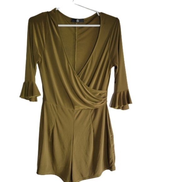 Missguided  ramper, 3/4 frilled sleeve - Picture 1 of 4